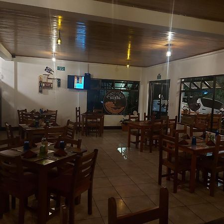 Alisson Hotel Y Restaurant Monteverde Buitenkant foto