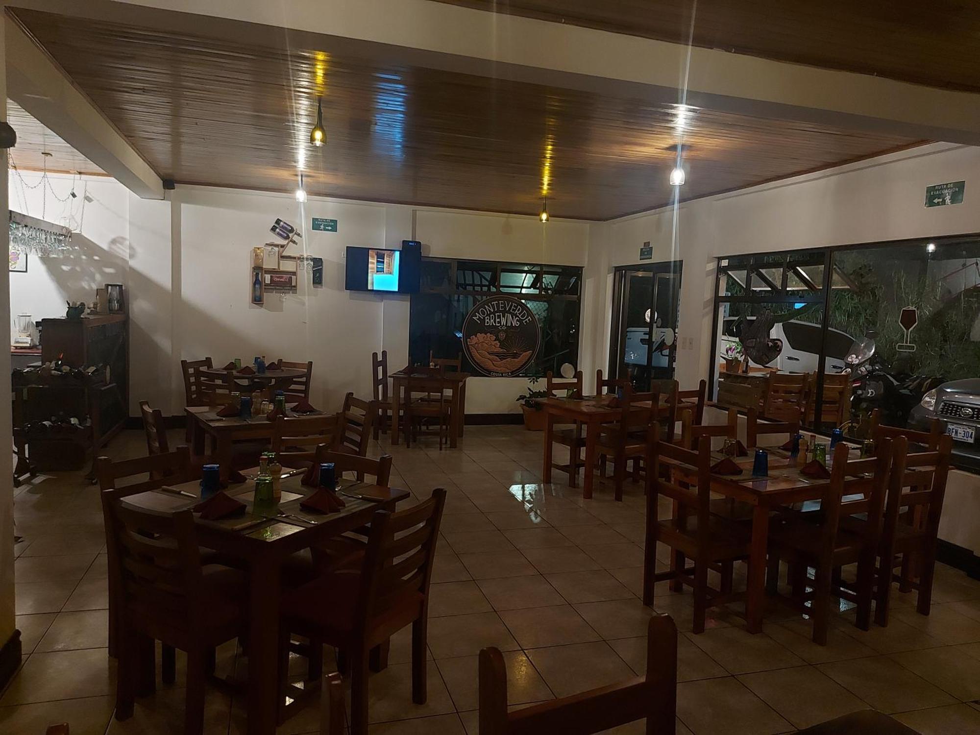 Alisson Hotel Y Restaurant Monteverde Buitenkant foto