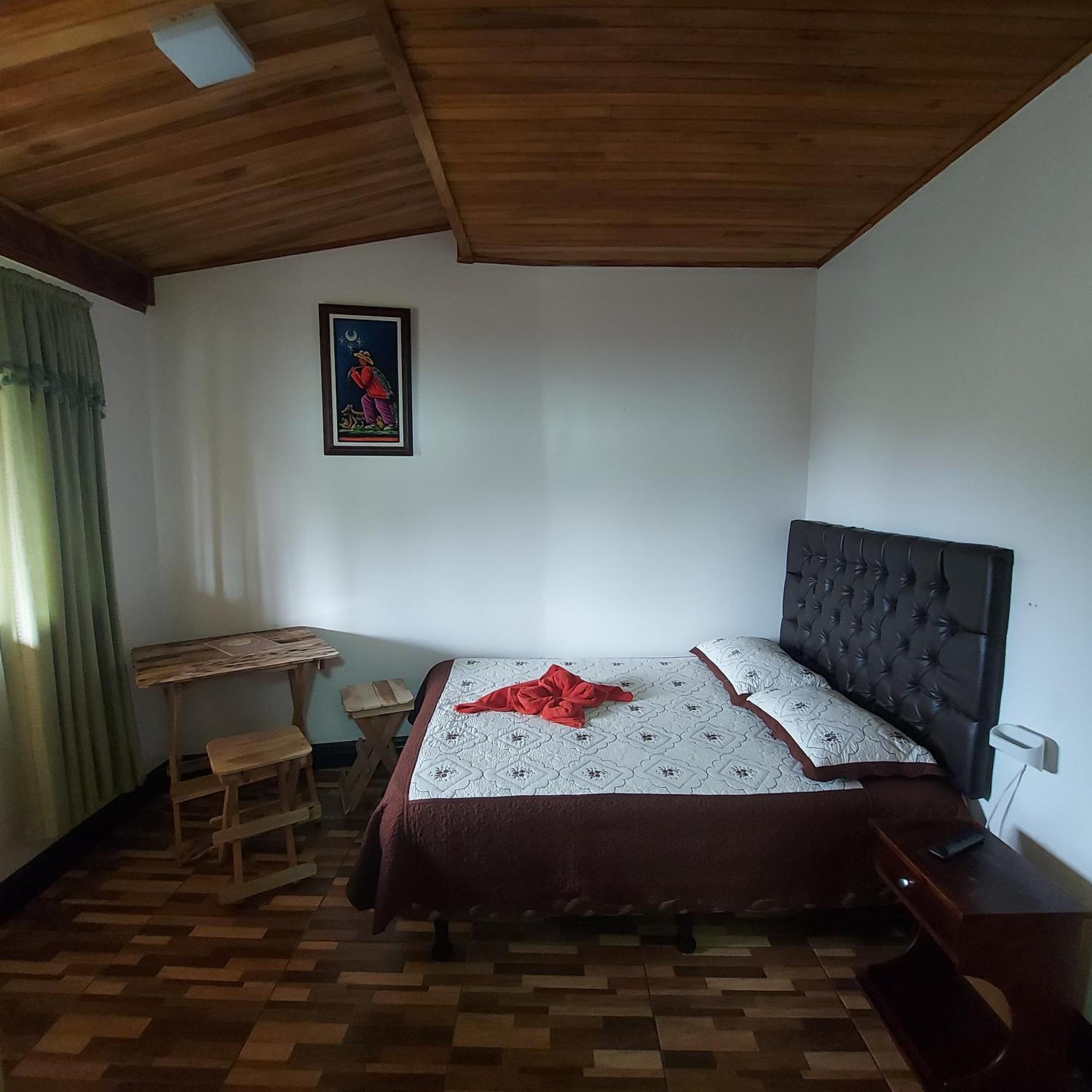 Alisson Hotel Y Restaurant Monteverde Buitenkant foto